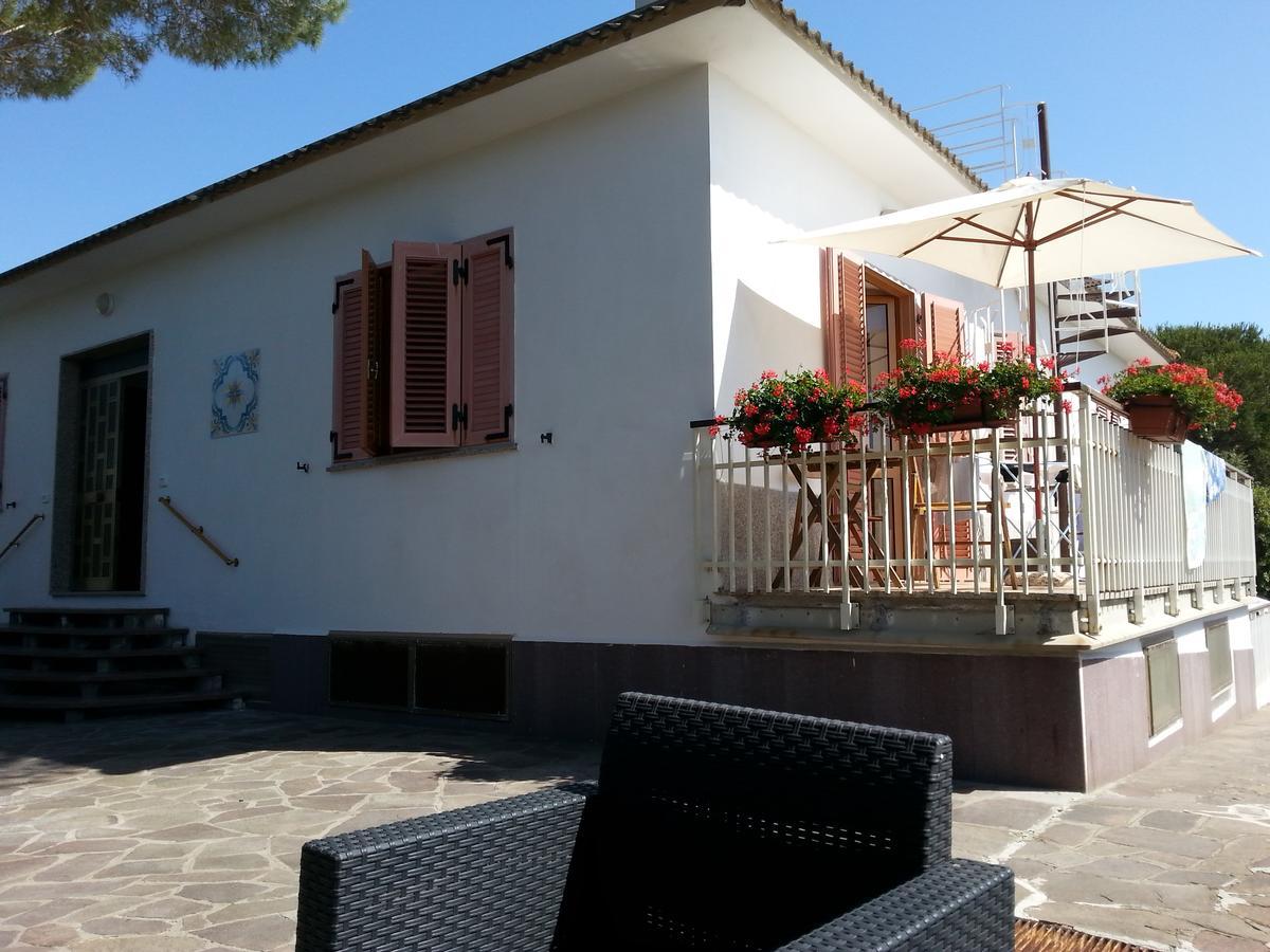 Appartamento In Villa Valentini, Fronte Mare, Giardino E Parcheggio Privato, Wifi, Dotato Di Tutti I Confort, Nel Golfo Di Gaeta Minturno Ngoại thất bức ảnh